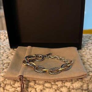 Elegant Two-Tone Chain Bracelet